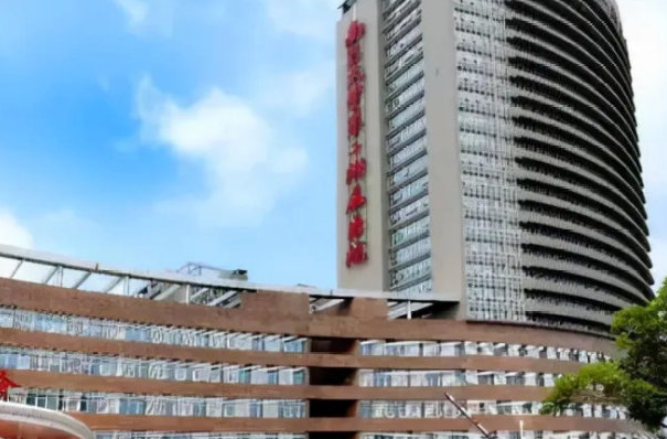 南昌大學(xué)第二附屬醫(yī)院玻尿酸好不好?玻尿酸隆鼻價(jià)格2024