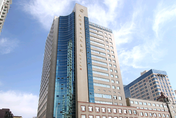 無(wú)錫市第二人民醫(yī)院種植牙價(jià)格多少_醫(yī)生技術(shù)怎么樣