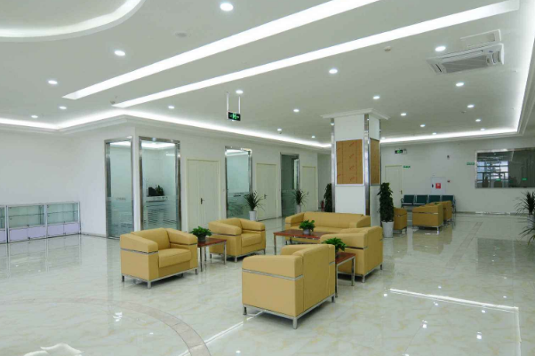 自貢華醫(yī)口腔醫(yī)院矯正牙哪個醫(yī)生好?矯正牙保持器需要戴多久