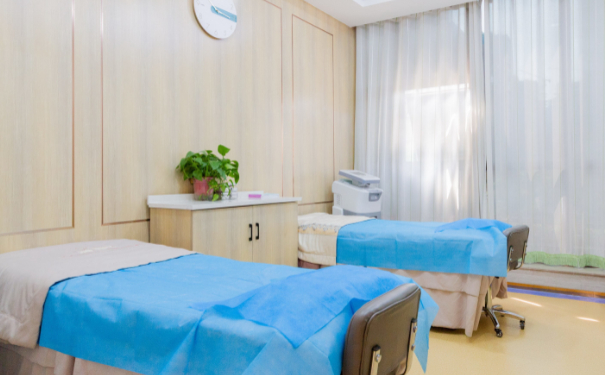 蕪湖美人魚整形醫(yī)院激光去皺紋120天野生案例|技術(shù)亮點(diǎn)怎么樣?價(jià)格查詢