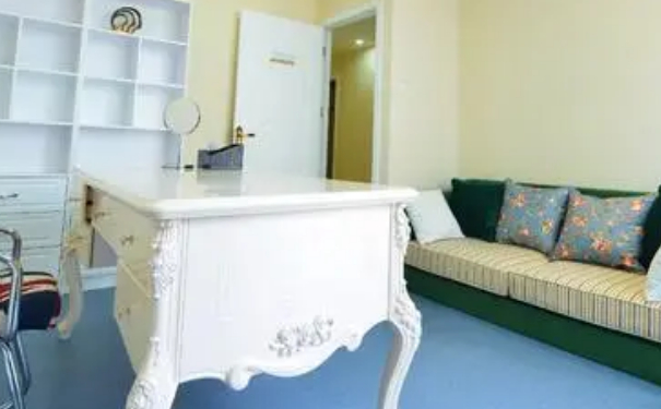 長沙新發(fā)現(xiàn)整形醫(yī)院隆胸收費多少?技術(shù)評測怎么樣?