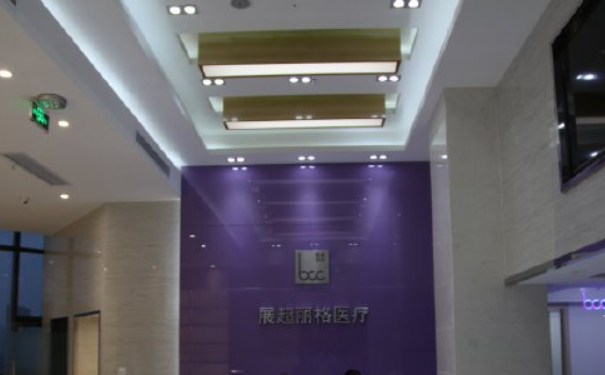 南京展超麗格美容診所隆胸多少錢?技術(shù)級(jí)別&120天案例點(diǎn)評(píng)