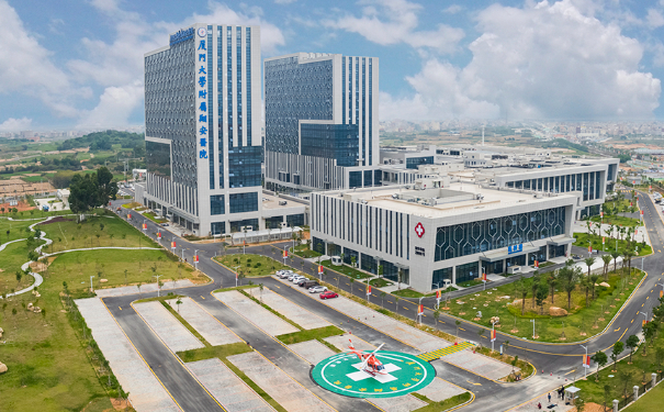 廈門大學附屬翔安醫(yī)院筋膜提升收費多少?技術(shù)特點&案例點評